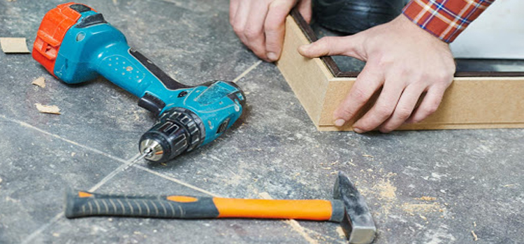 broken door frame repair Thousand Oaks