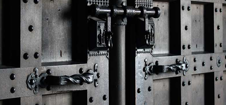steel entry door repair in Thousand Oaks